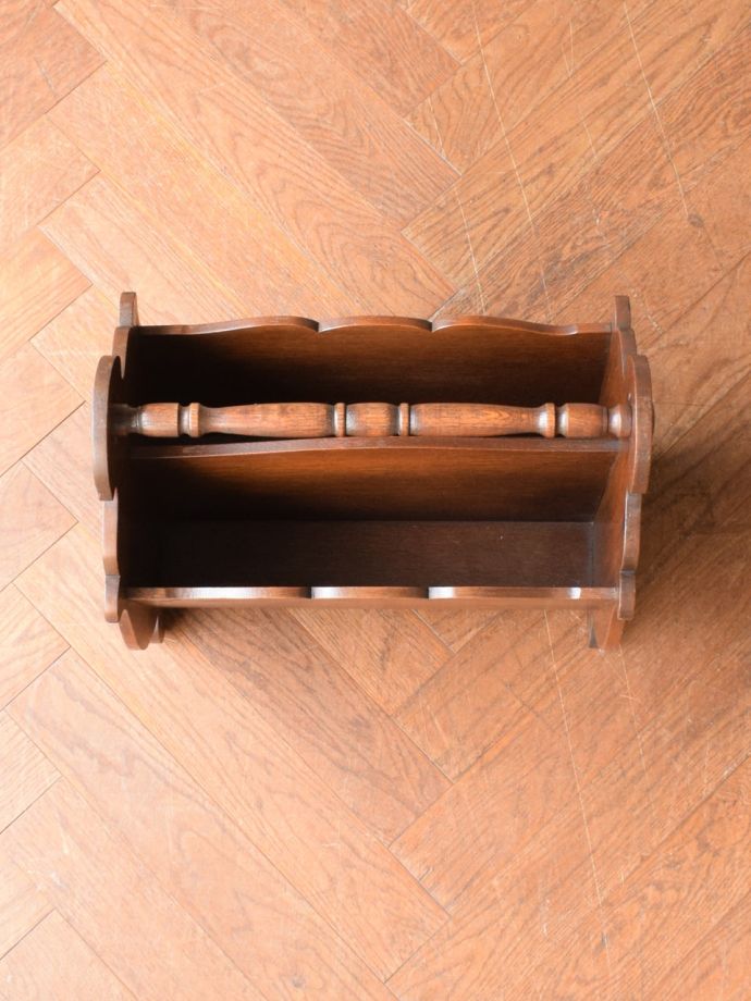 マガジンラックの中