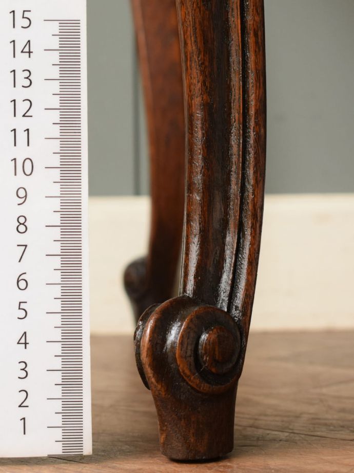 アンティークデスクの脚