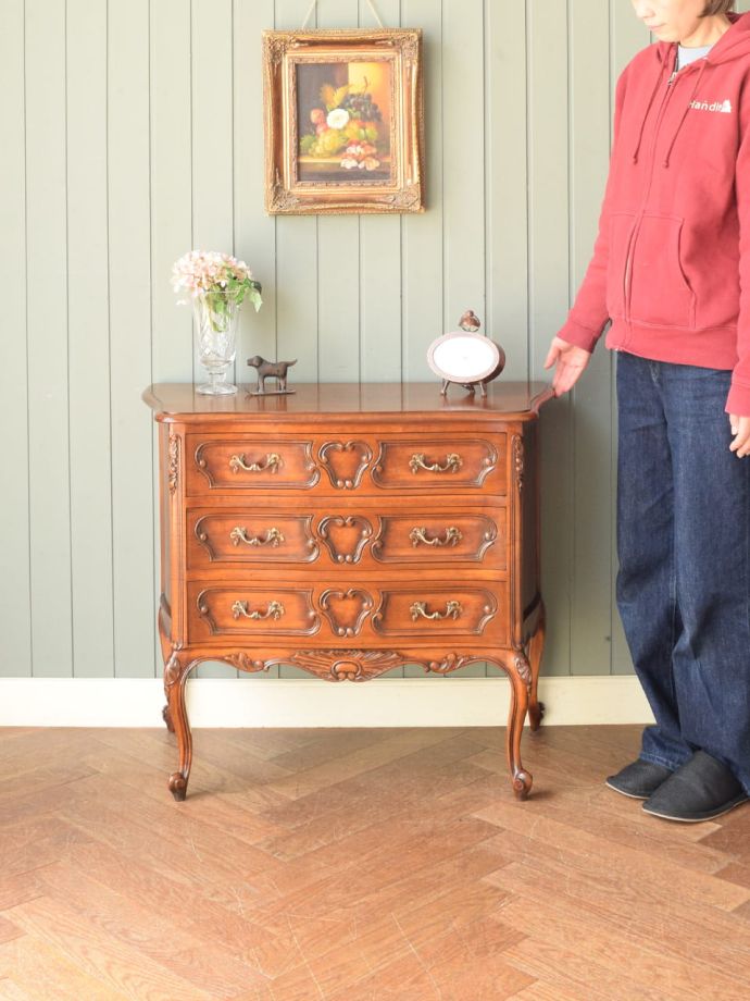 フランスのアンティークチェスト