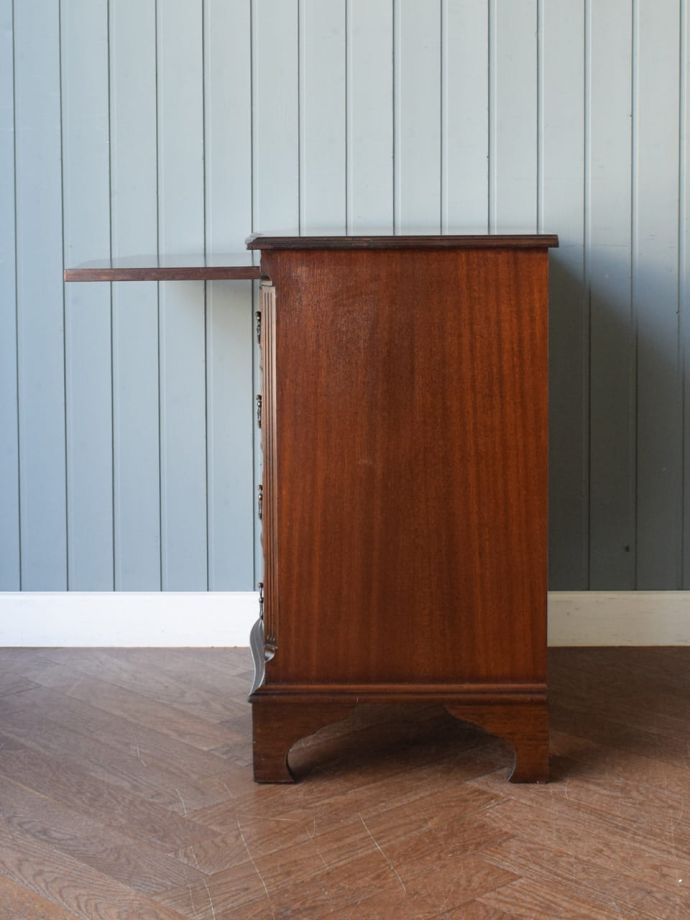 チェストの側面