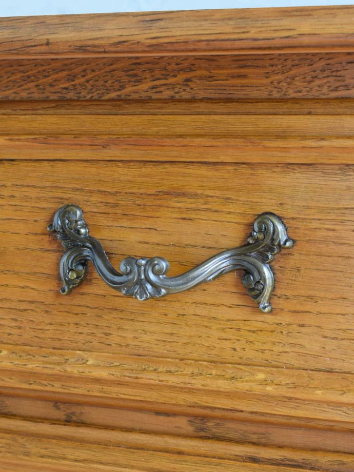 アンティークチェストの取っ手