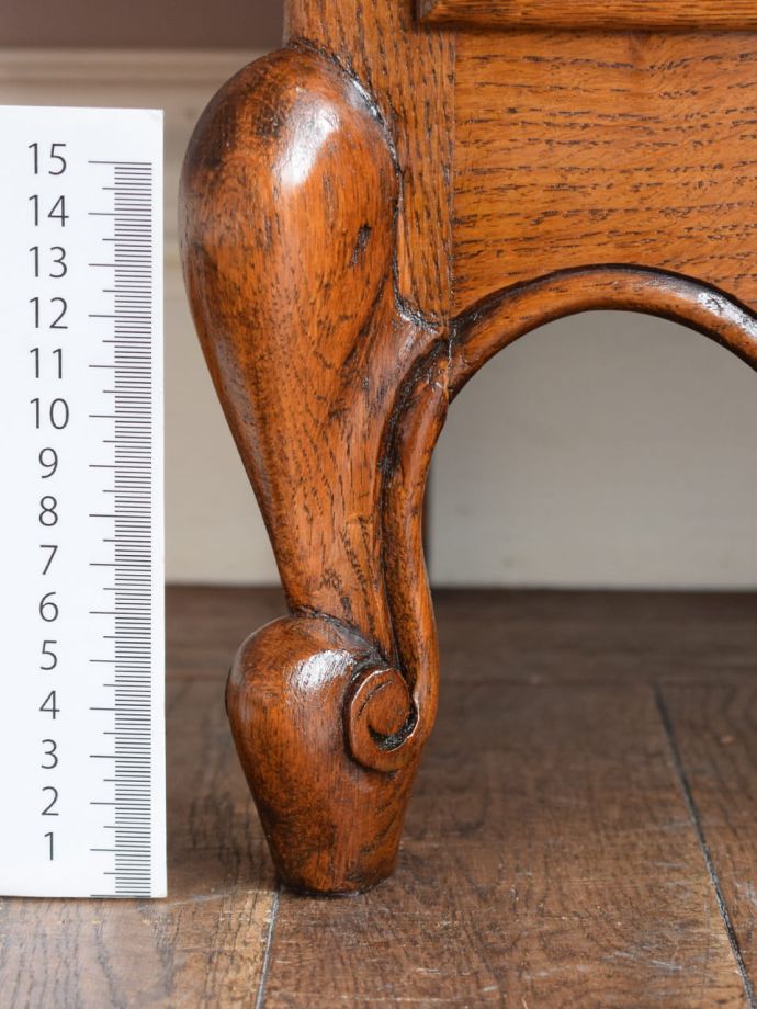 アンティーク家具の脚