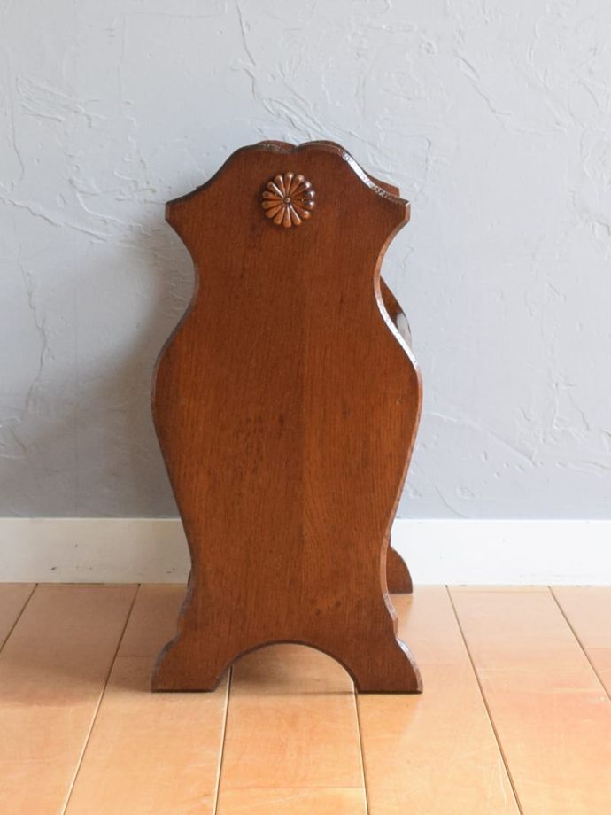 マガジンラックの側面