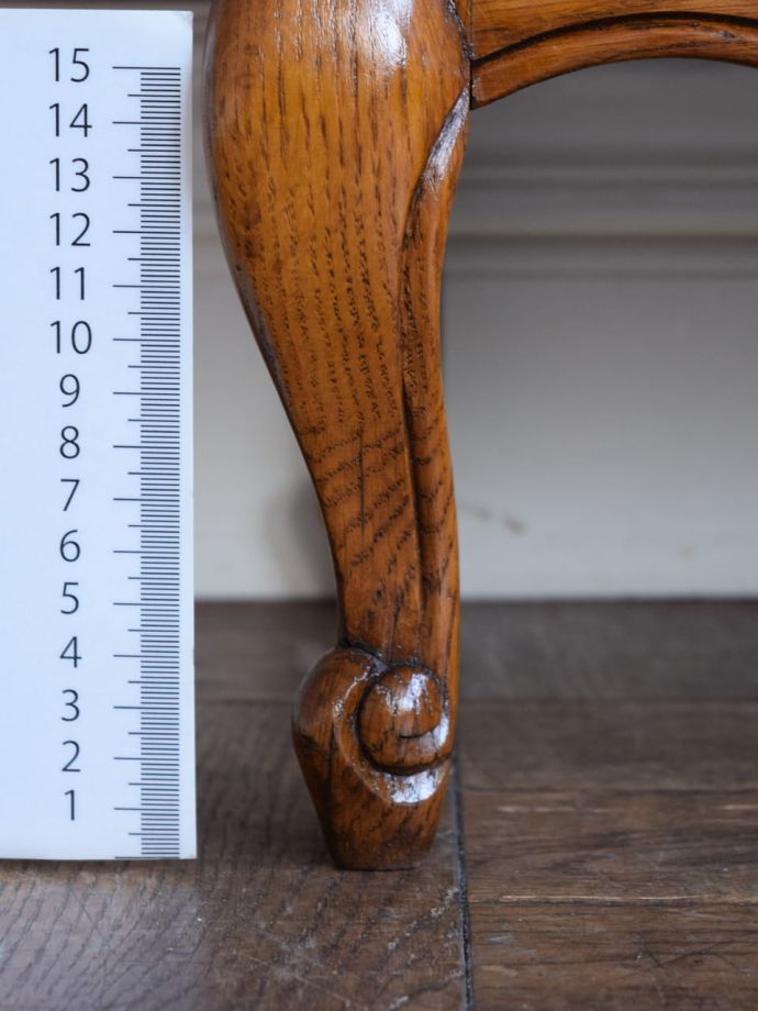 アンティーク家具の脚