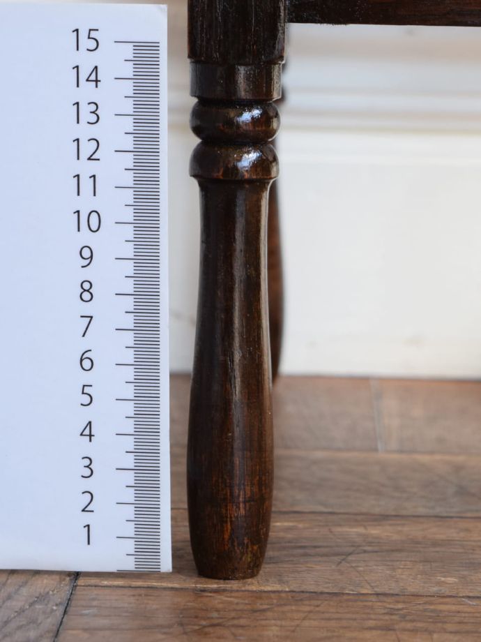 アンティーク家具の脚