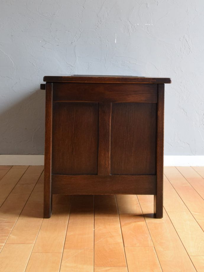 収納ボックスの側面