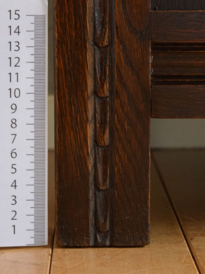 アンティーク家具の脚