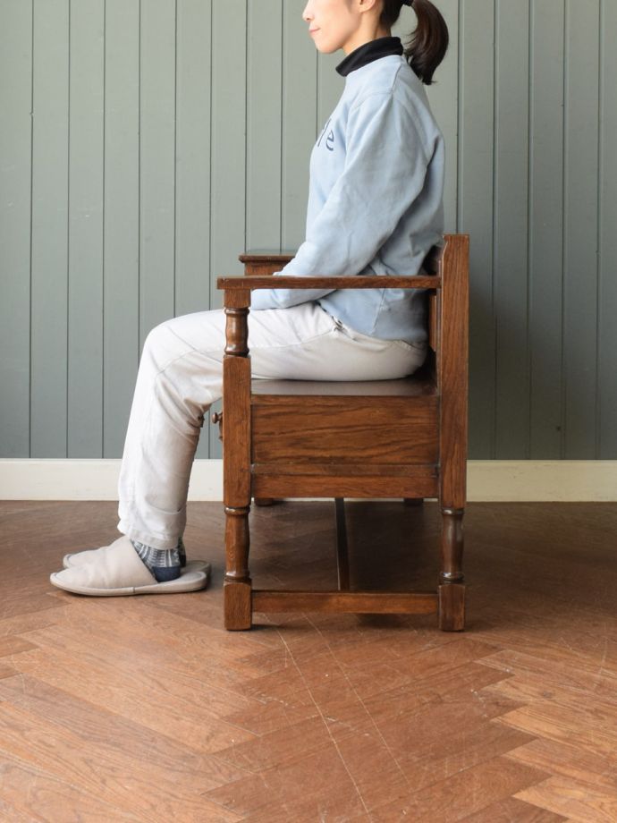 バルーンバックチェアの掛け心地