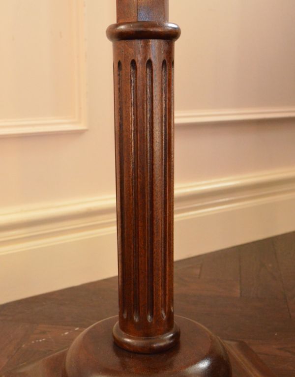 アンティークのスタンド照明、花柄シェードのフロアランプ(k-1028-f