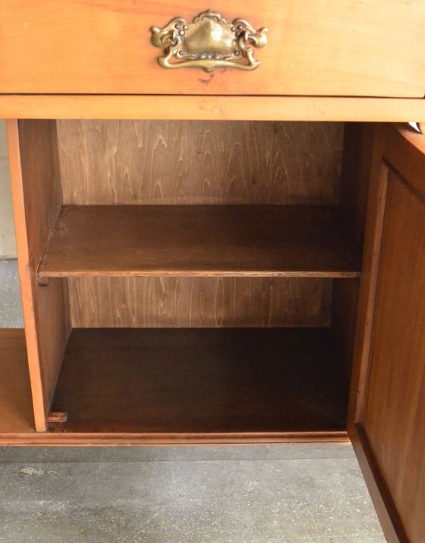 アンティークのキャビネット　アンティーク家具　アンティークの英国家具、タイルのウォッシュハンドスタンド（洗面台）。しっかりメンテナンスしてあるので、内側もキレイな状態です。(k-1063-f)