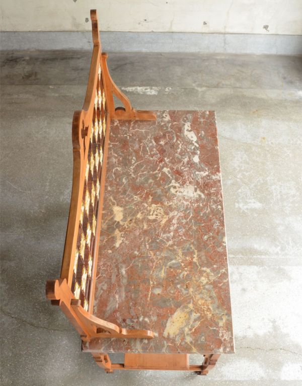 アンティークのキャビネット　アンティーク家具　アンティークの英国家具、タイルのウォッシュハンドスタンド（洗面台）。天板もキレイな天然大理石。(k-1063-f)