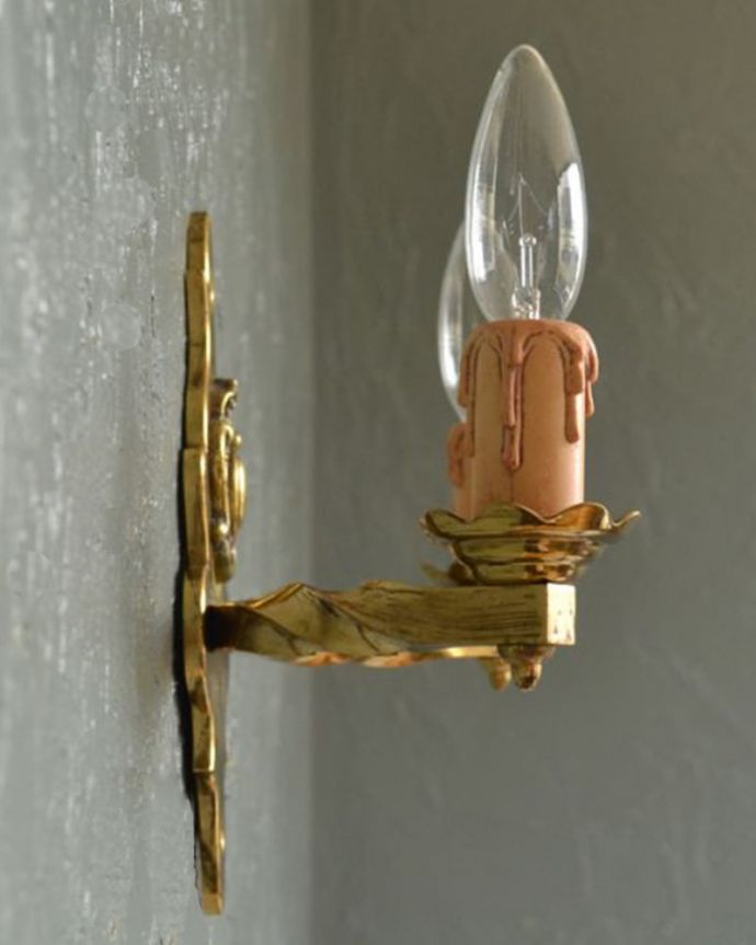 ウォールブラケットの側面