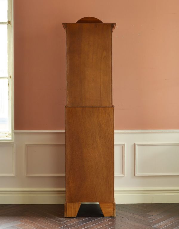 ビューロー アンティーク家具 鍵付きのアンティーク家具、英国のビューローブックケース(本棚とデスク)。キチンとメンテナンスしてあるので、裏側もキレイです。(k-1131-f)