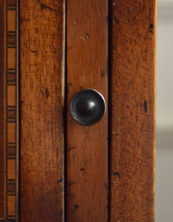 ビューロー アンティーク家具 鍵付きのアンティーク家具、英国のビューローブックケース(本棚とデスク)。ビューローの支えであるバーは、両サイドに付いています。(k-1131-f)