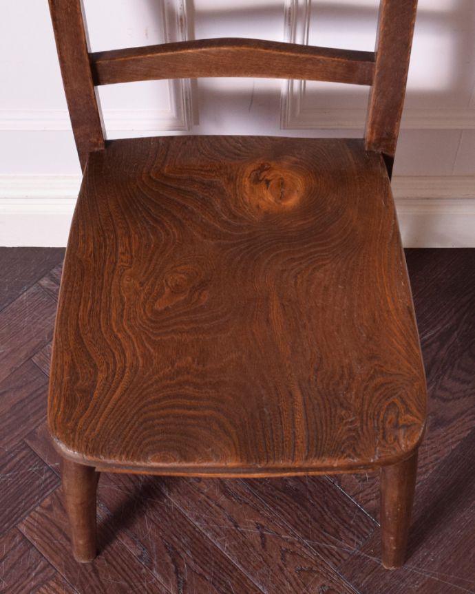 チャペルチェアの座面