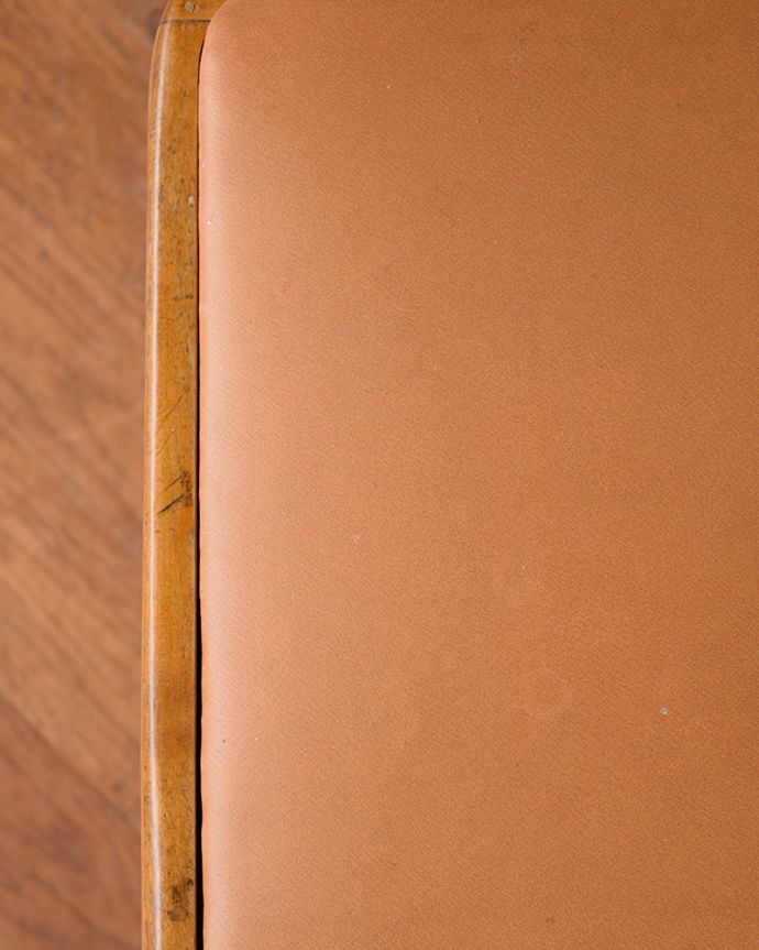 スクールチェアの座面