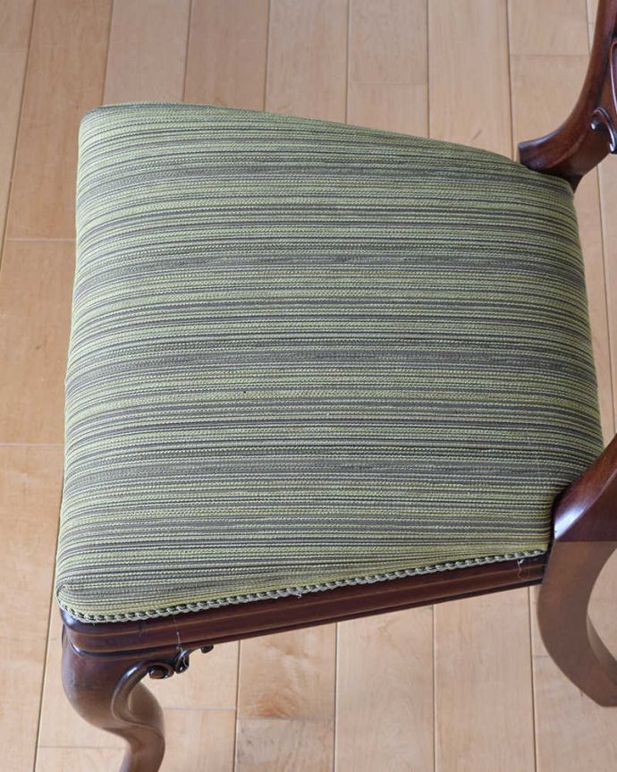 アンティークの椅子の座面