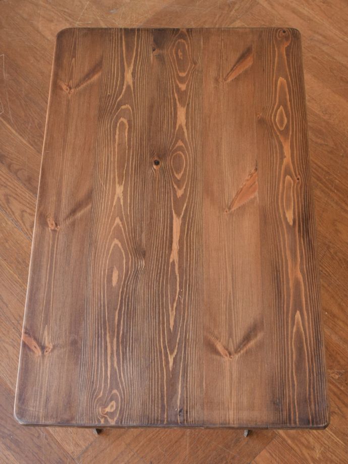 アンティークのテーブルの天板