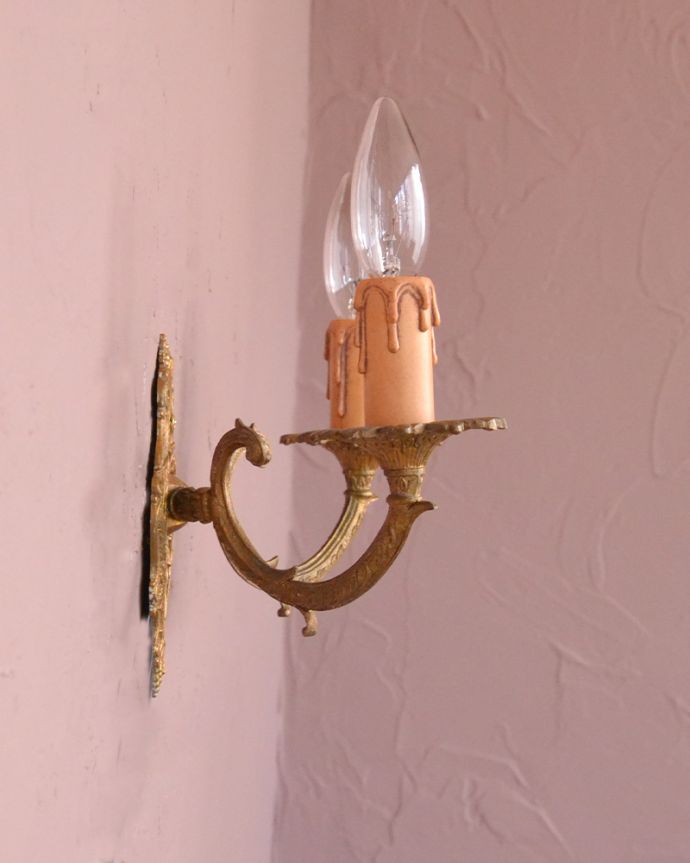 壁付けシャンデリアの側面