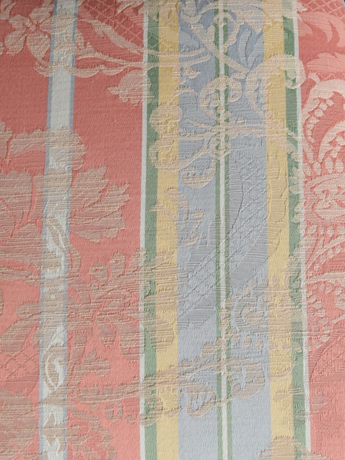 サロンチェアの座面の生地