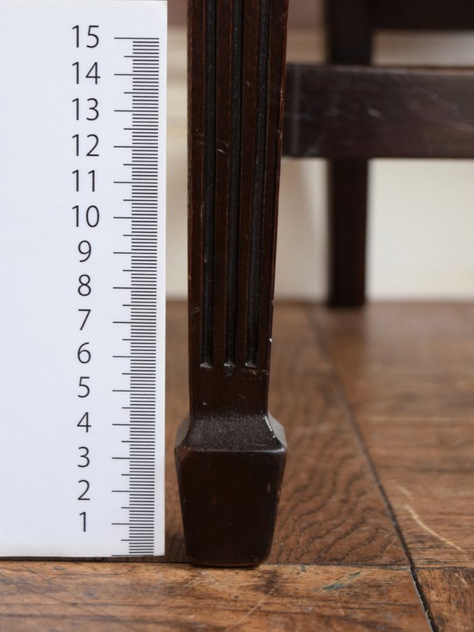 アンティーク椅子の脚