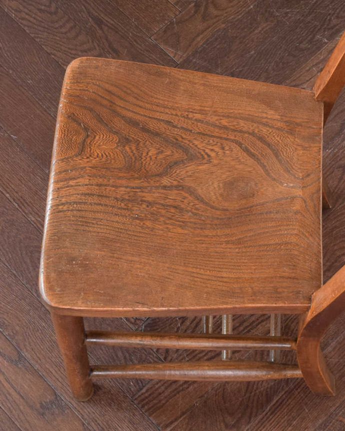 チャペルチェアの座面