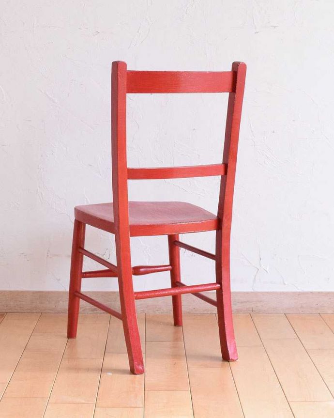 チャイルドチェアの後ろ姿