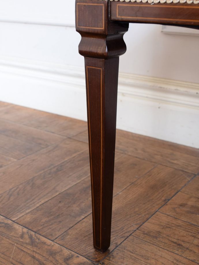 アンティーク椅子の脚