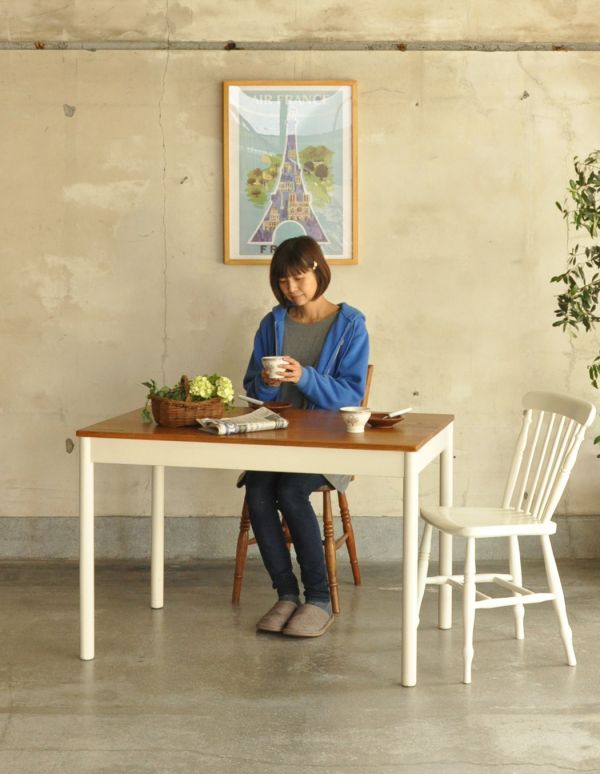 アーコールの家具 アンティーク家具 2トーンカラーのレアアイテム、とってもめずらしいアーコールのダイニングテーブル。お茶の時間、パソコンや書き物、アイロンなどの作業台として。(k-1282-f)