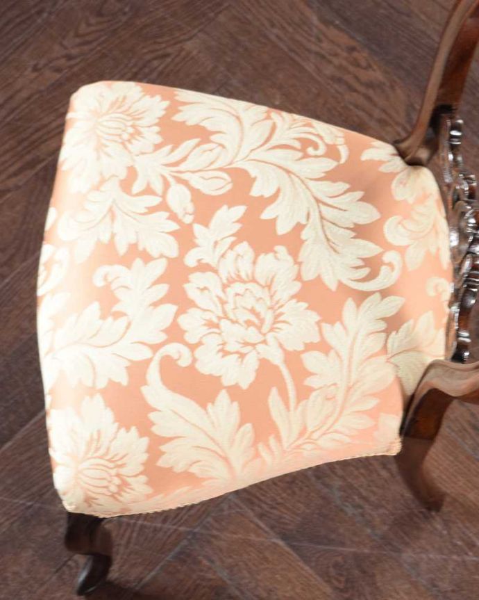 アンティークの椅子の座面