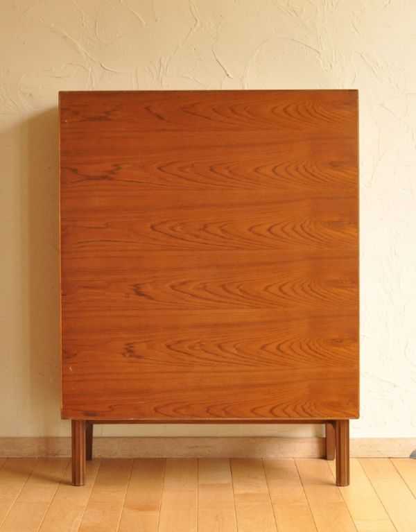 サイドバイサイド アンティーク家具 バイカラーのヴィンテージ家具、チーク材を使ったビューロー。きちんとメンテナンスしてあるので、裏側もキレイです。(k-1287-f)