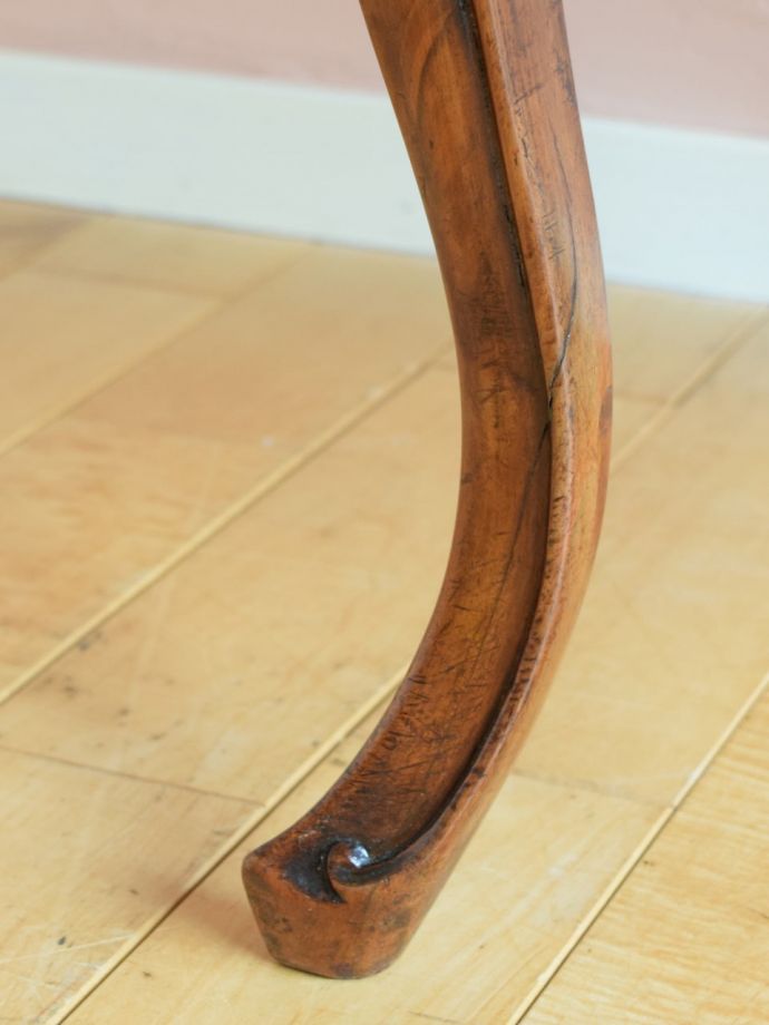 アンティーク椅子の脚