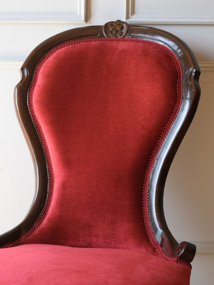 贅沢な美しさはアンティークの証