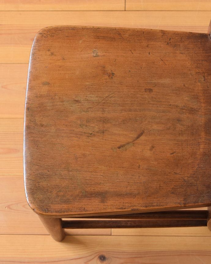 アンティークの椅子の座面