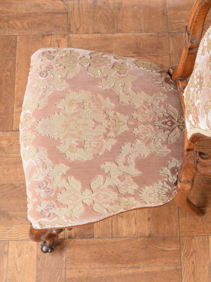 アンティークの椅子の座面