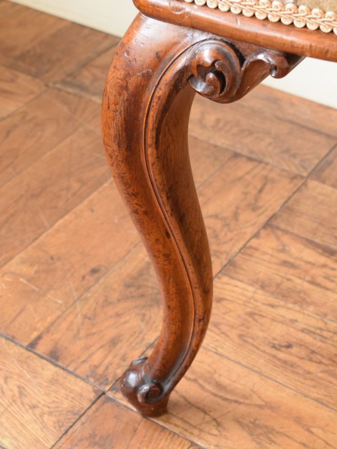 アンティーク椅子の脚