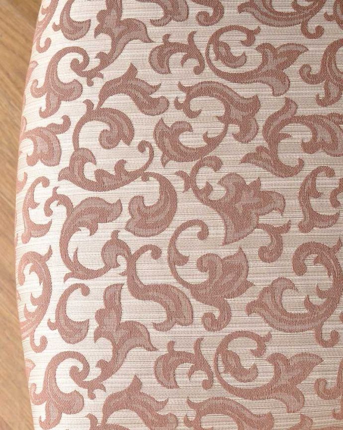 サロンチェア　アンティーク チェア　英国輸入の美しい椅子、マホガニー材のアンティークサイドチェア(サロンチェア) 。生地のセレクトにもこだわりました優雅なアンティークチェアの雰囲気をそのままに、一番似合う貼り座をじっくり選びました。(k-1349-c)