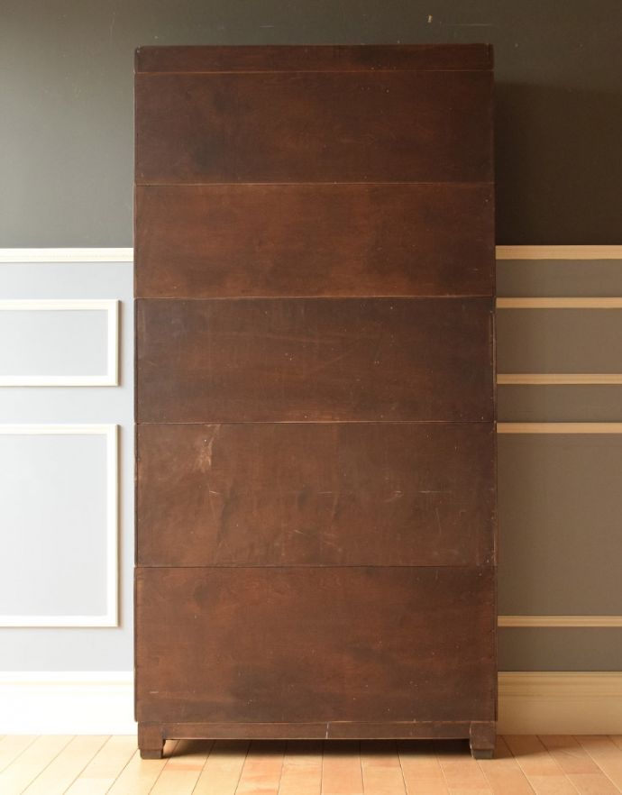 アンティークのキャビネット アンティーク家具 グローブ・ヴェルニッケ社の英国アンティーク家具、スタッキングブックケース(本棚)。しっかりメンテナンスしてあるので、裏側もキレイな状態です。(k-1352-f)