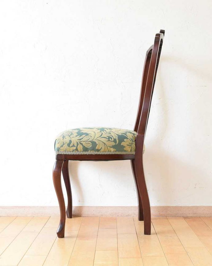 布張りの英国アンティークチェア、豪華な彫りの美しいサイドチェア(k