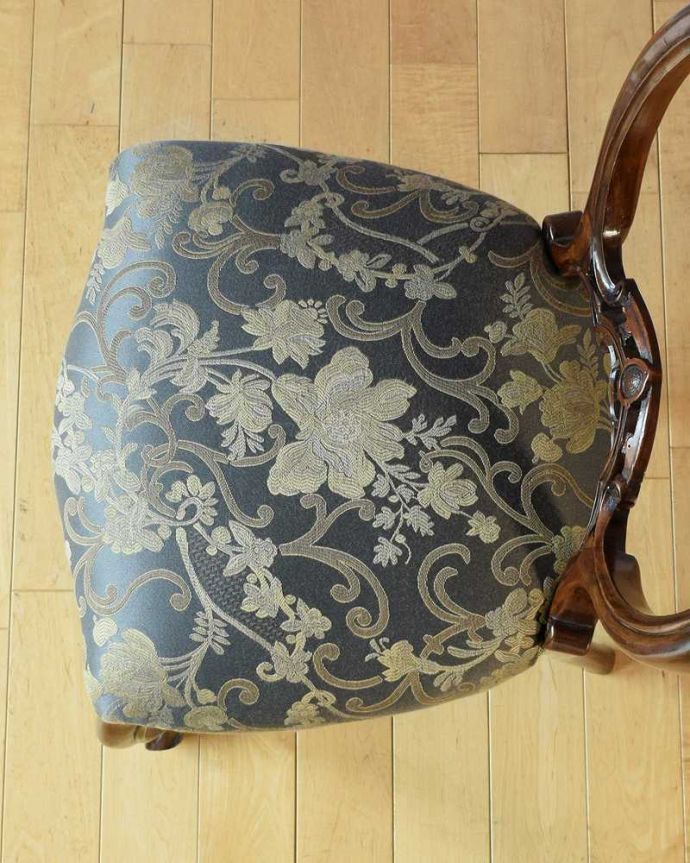 アンティークの椅子の座面