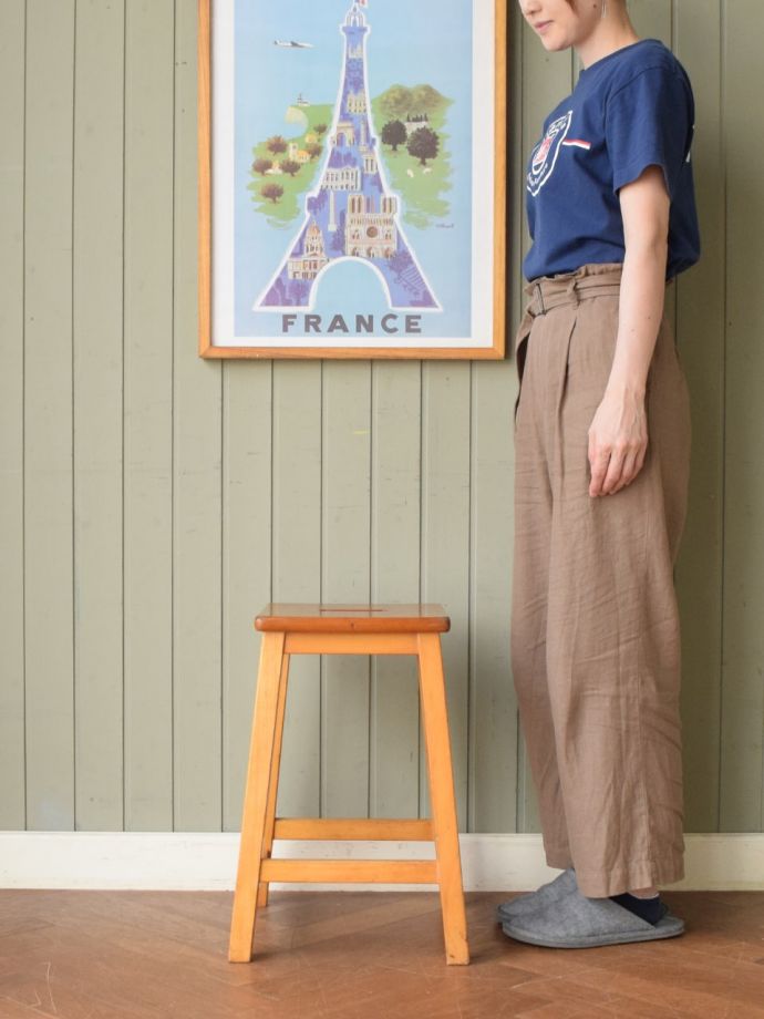 アンティークのスツール