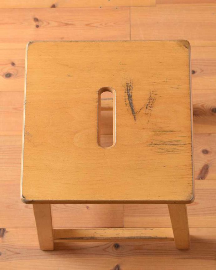 アンティークスツールの座面