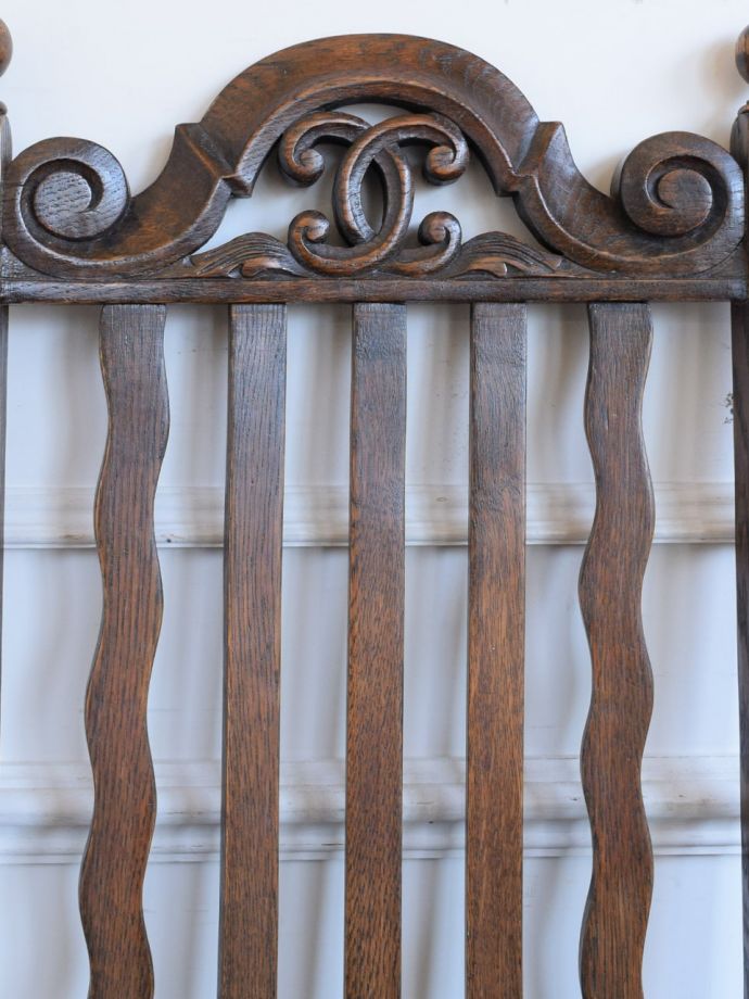 アンティークチェアの装飾