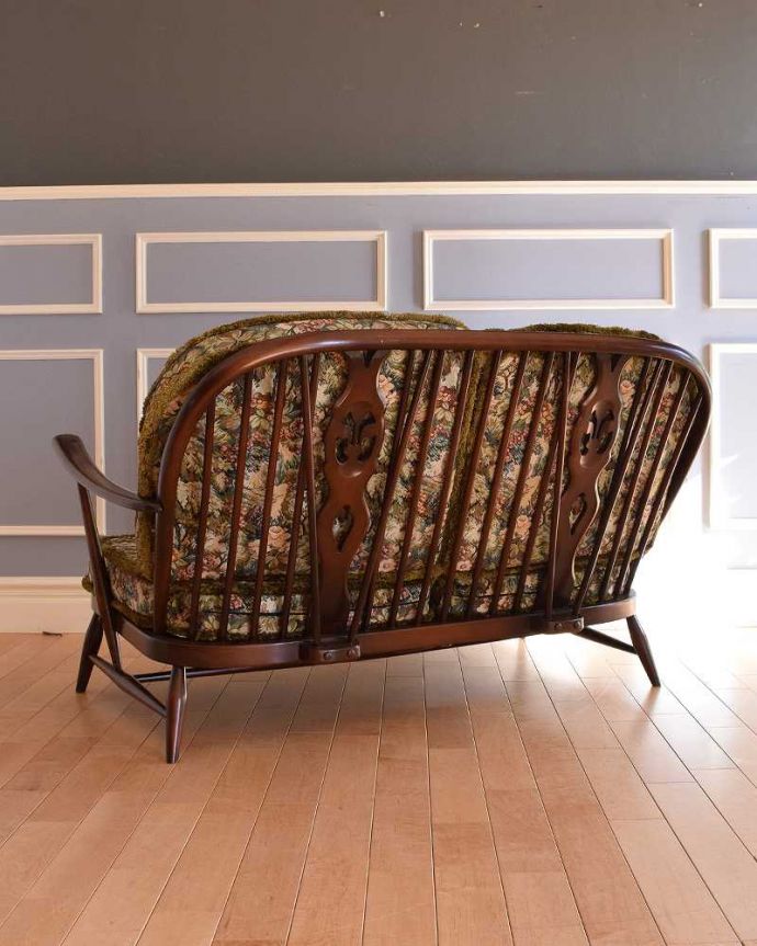 アーコールの家具　アンティーク チェア　お花柄が素敵なアンティークチェア、アーコールの２人掛けソファ。やっぱりアーコール。(k-1453-c)