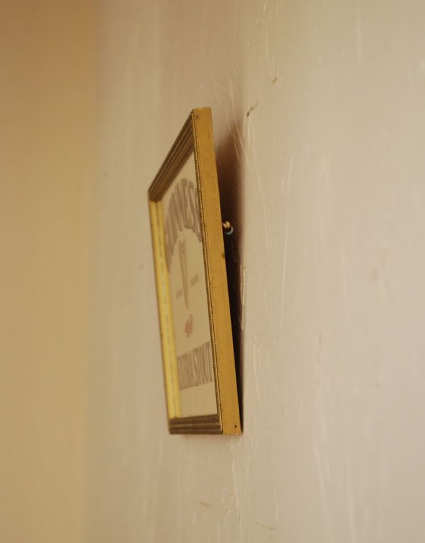 アンティーク フレーム付きミラー アンティーク雑貨 イギリスで見つけたアンティーク、ギネスのパブミラー(GUINNESS)。小さいサイズなので、どこにでも気軽に掛けられます。(k-1472-z)