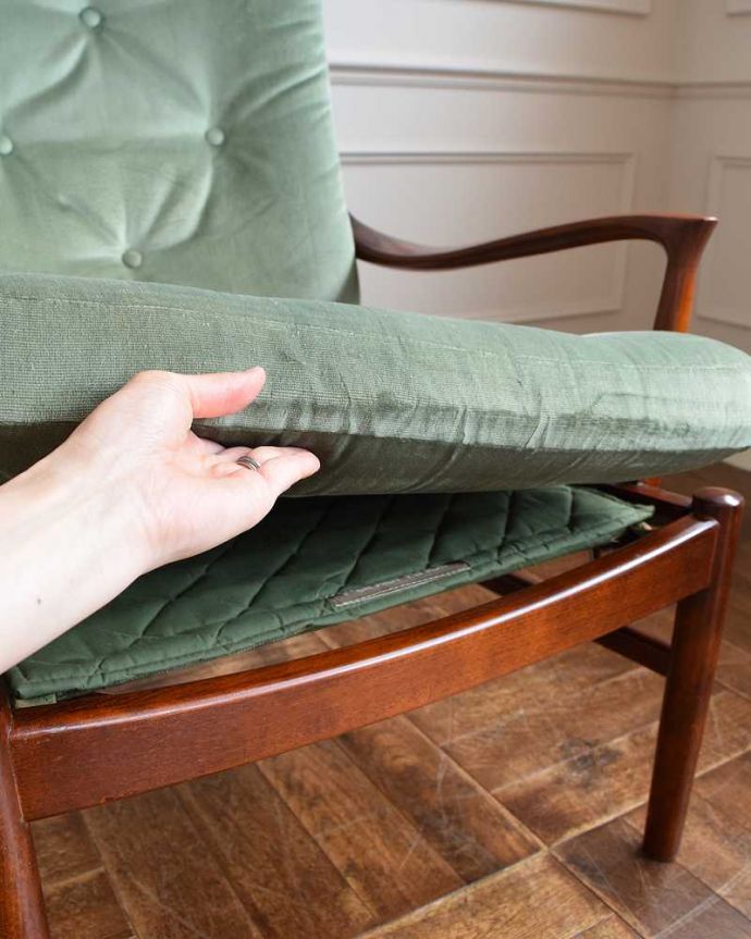 布座面　アンティーク チェア　イギリス輸入のアンティークアームチェアParker Knoll(パーカーノール)。取り外し出来ますカバーは全てチャックで取り外せるカバーリング仕様になっています。(k-1493-c)