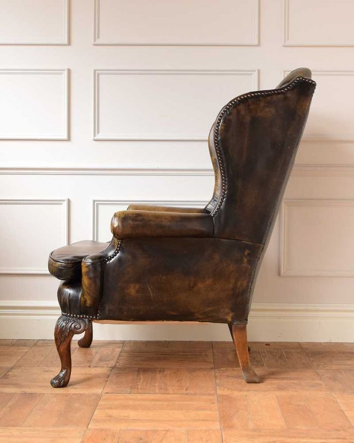 アンティークの一人掛け革張りソファ、カッコいいチェスターフィールド