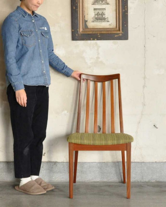 G-PLAN(Gプラン) アンティーク チェア 北欧スタイルにピッタリなヴィンテージチェア、G-PLANのフレスコのハイバックチェア。スッキリとカッコいい北欧スタイルの椅子ミッドセンチュリーに作られた北欧デザインの椅子は新しさと懐かしさ、両方を感じさせてくれます。(k-1547-c)