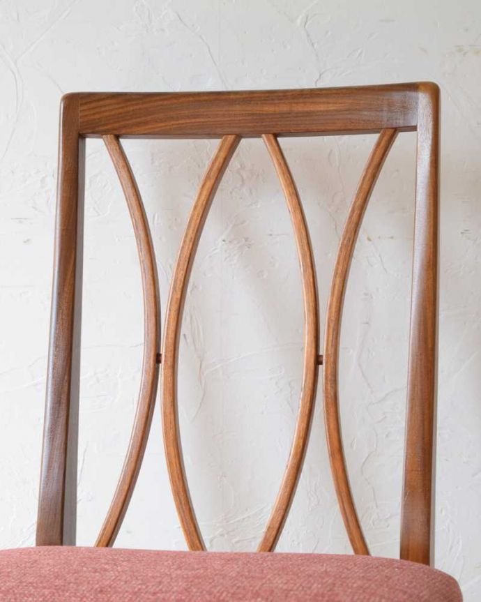 G-PLAN(Gプラン)　アンティーク チェア　イギリスで見つけたお洒落なX-Backのビンテージダイニングチェア（G-PLAN）。後からキュッと支えてくれる背もたれシンプルでスッキリとまとめられたヴィンテージチェア。(k-1548-c)