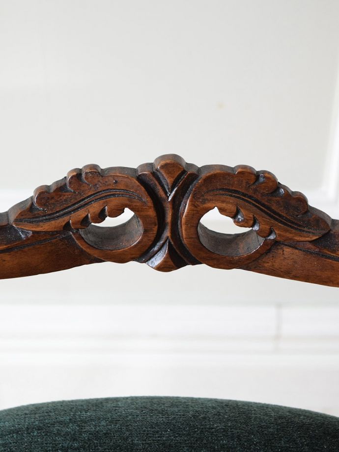 英国アンティークらしい装飾